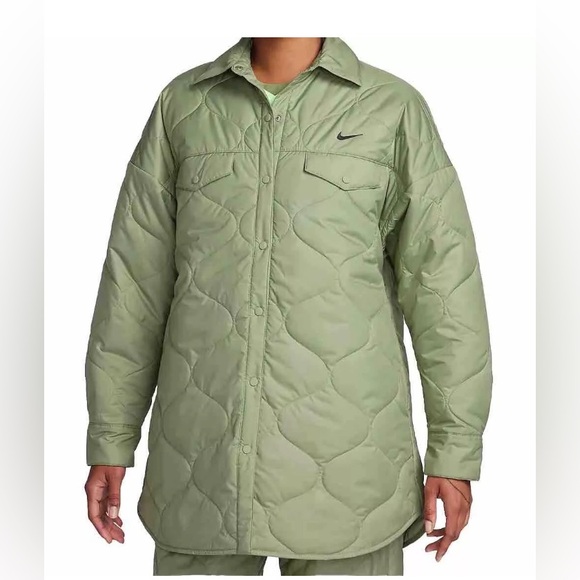 Nike Women's Oversized Quilted Green Medium NWT - Picture 1 of 9